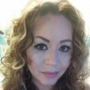 Meet your Posher, Claudia